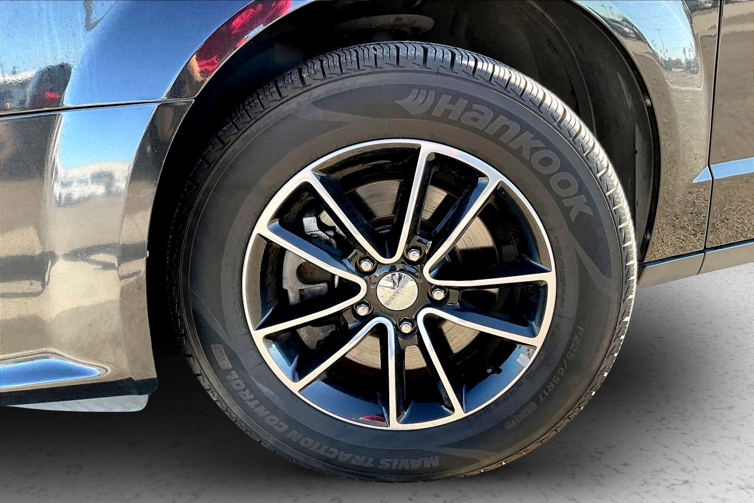 Used 2019 Dodge Grand Caravan GT image 9