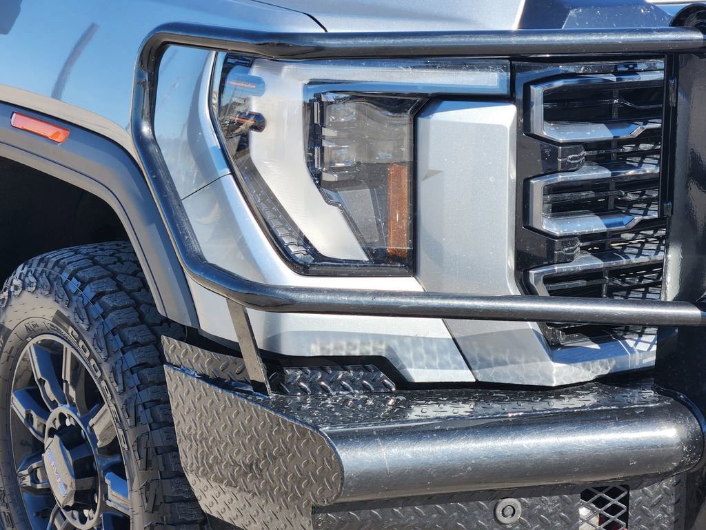 Used 2024 GMC Sierra 2500 AT4 w/ AT4 Premium Plus Package image 10