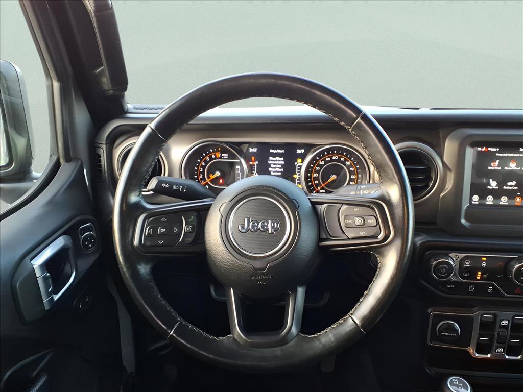 Used 2022 Jeep Gladiator Willys image 11