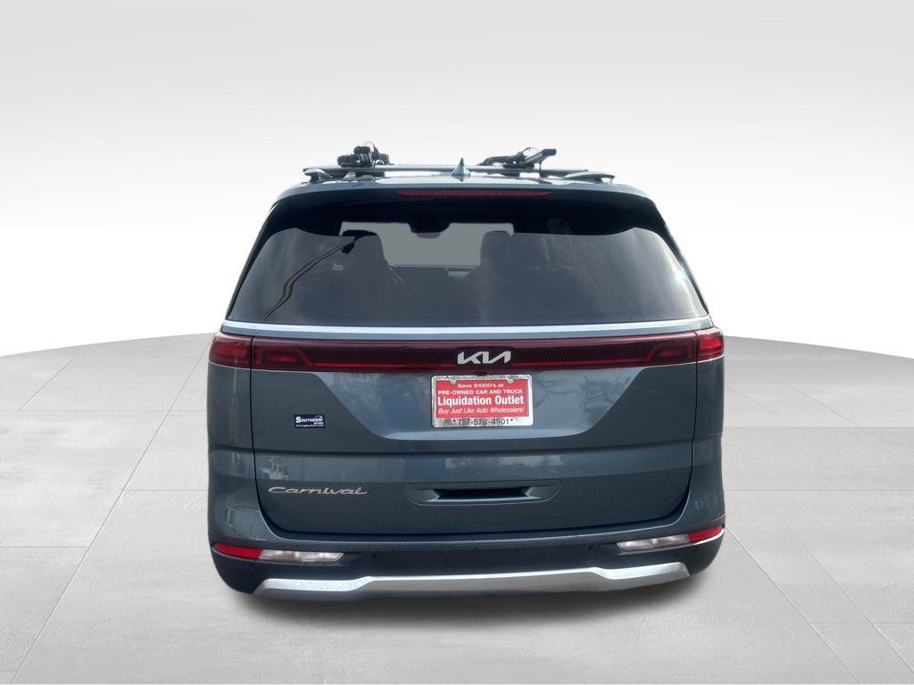 Used 2022 Kia Carnival SX FWD image 4