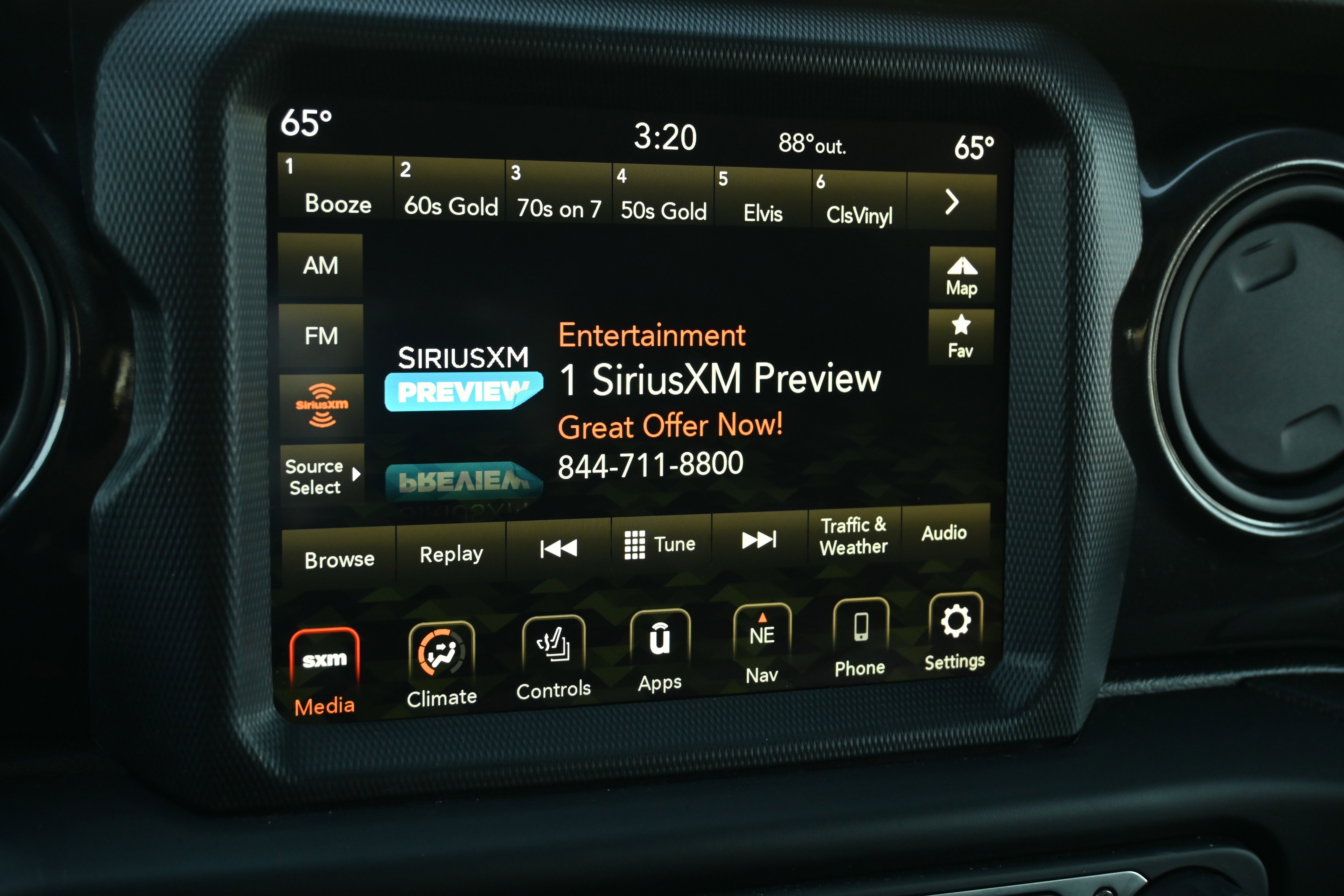 Used 2022 Jeep Gladiator Sport image 34