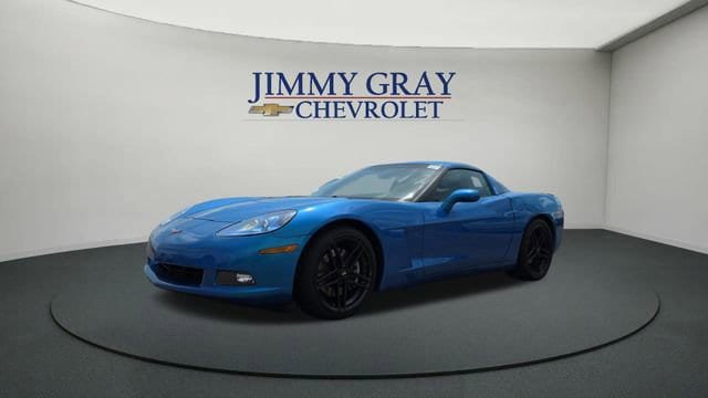 Used 2010 Chevrolet Corvette Coupe w/ 1LT RWD image 1