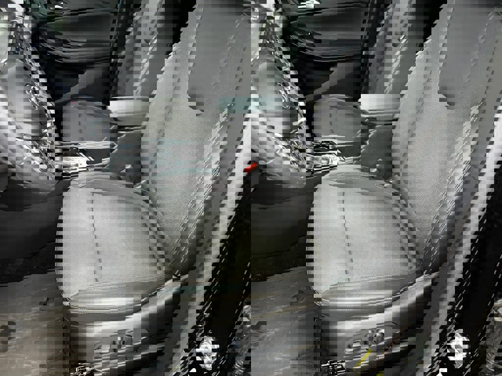 Certified 2023 Buick Encore GX Select w/ Sport Touring Package image 5