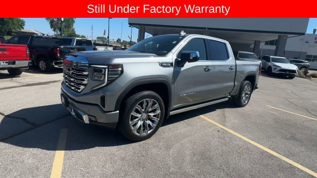 Used 2024 GMC Sierra 1500 Denali w/ Denali Reserve Package AWD/4WD image 4