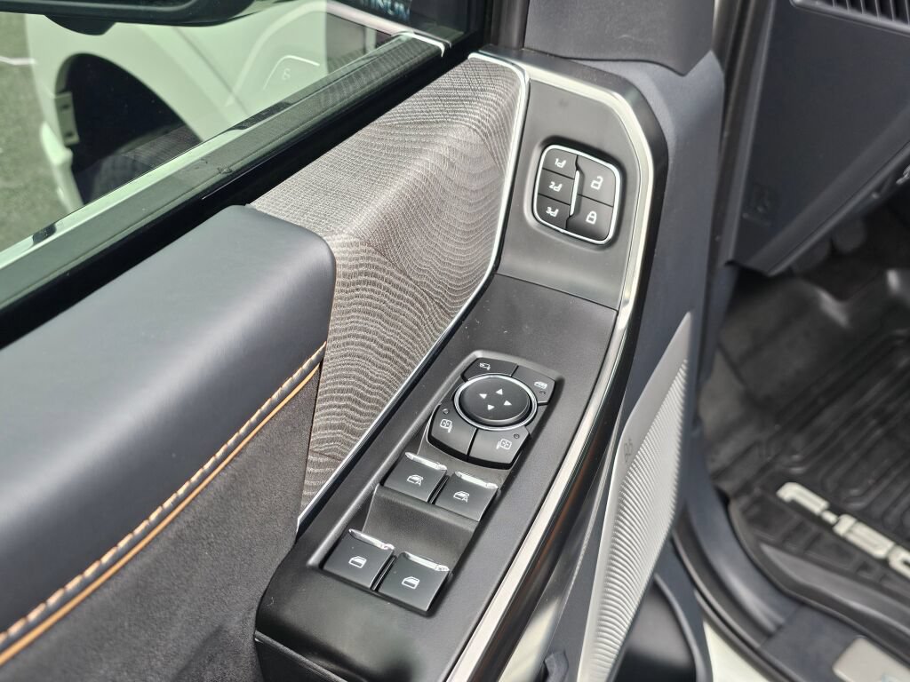 Used 2022 Ford F150 Platinum AWD/4WD image 36