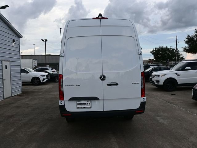 New 2026 Mercedes-Benz Sprinter 2500 image 13