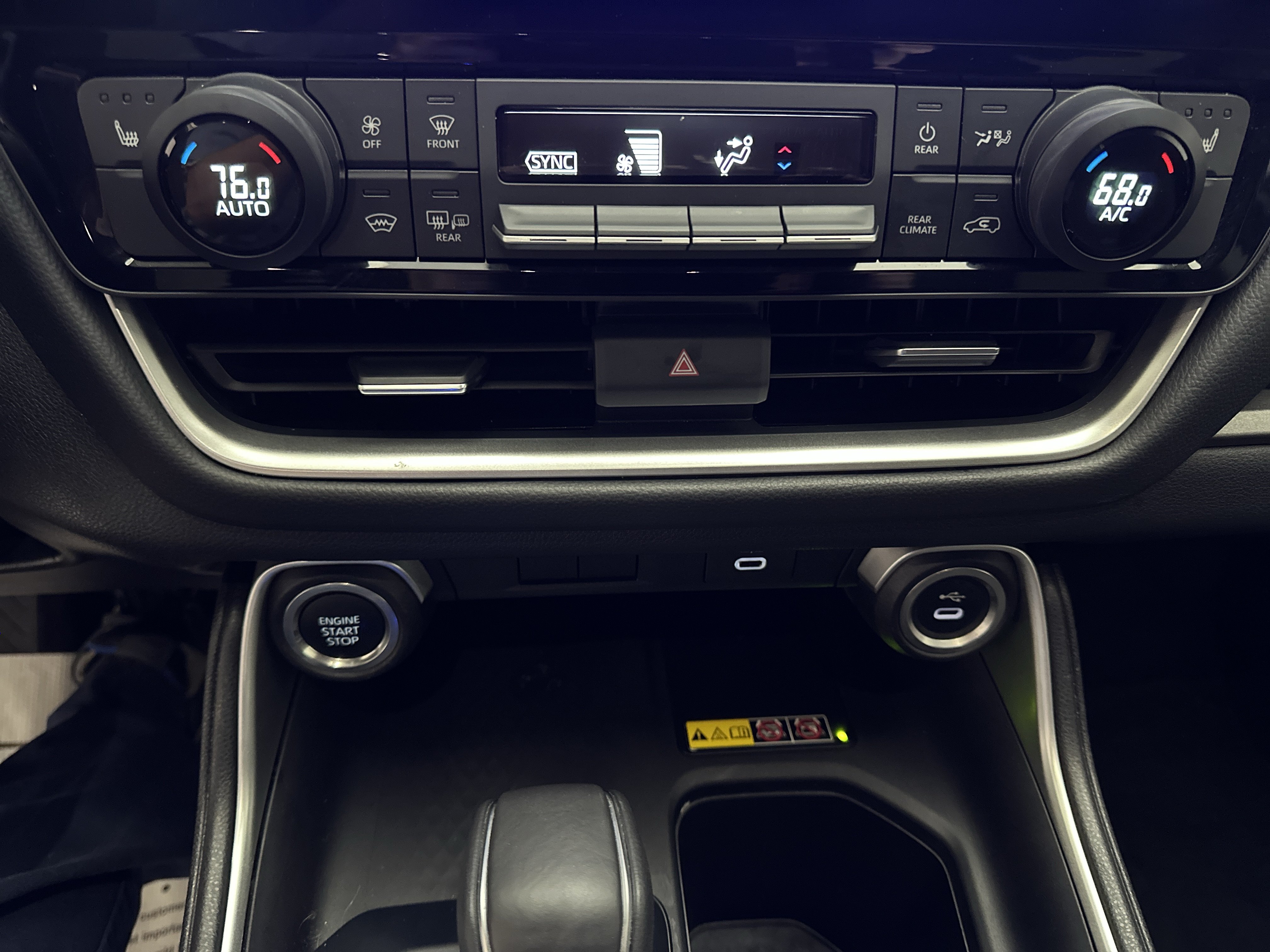 Used 2025 Toyota Grand Highlander AWD image 37