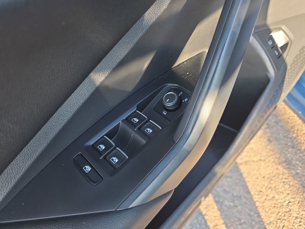 Used 2021 Volkswagen Jetta S w/ Driver Assistance Package FWD image 11