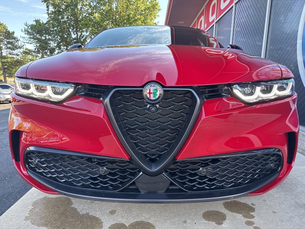 New 2025 Alfa Romeo Tonale Tributo Italiano image 4