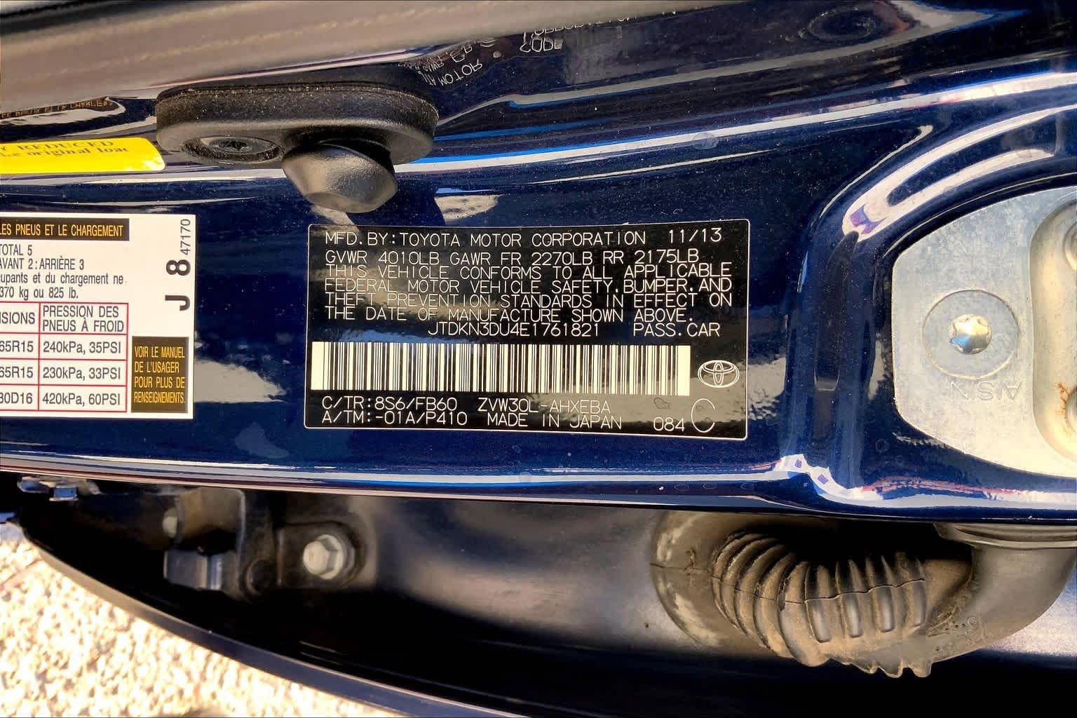 Used 2014 Toyota Prius Three FWD image 33