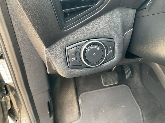 Used 2017 Ford C-MAX SE image 8