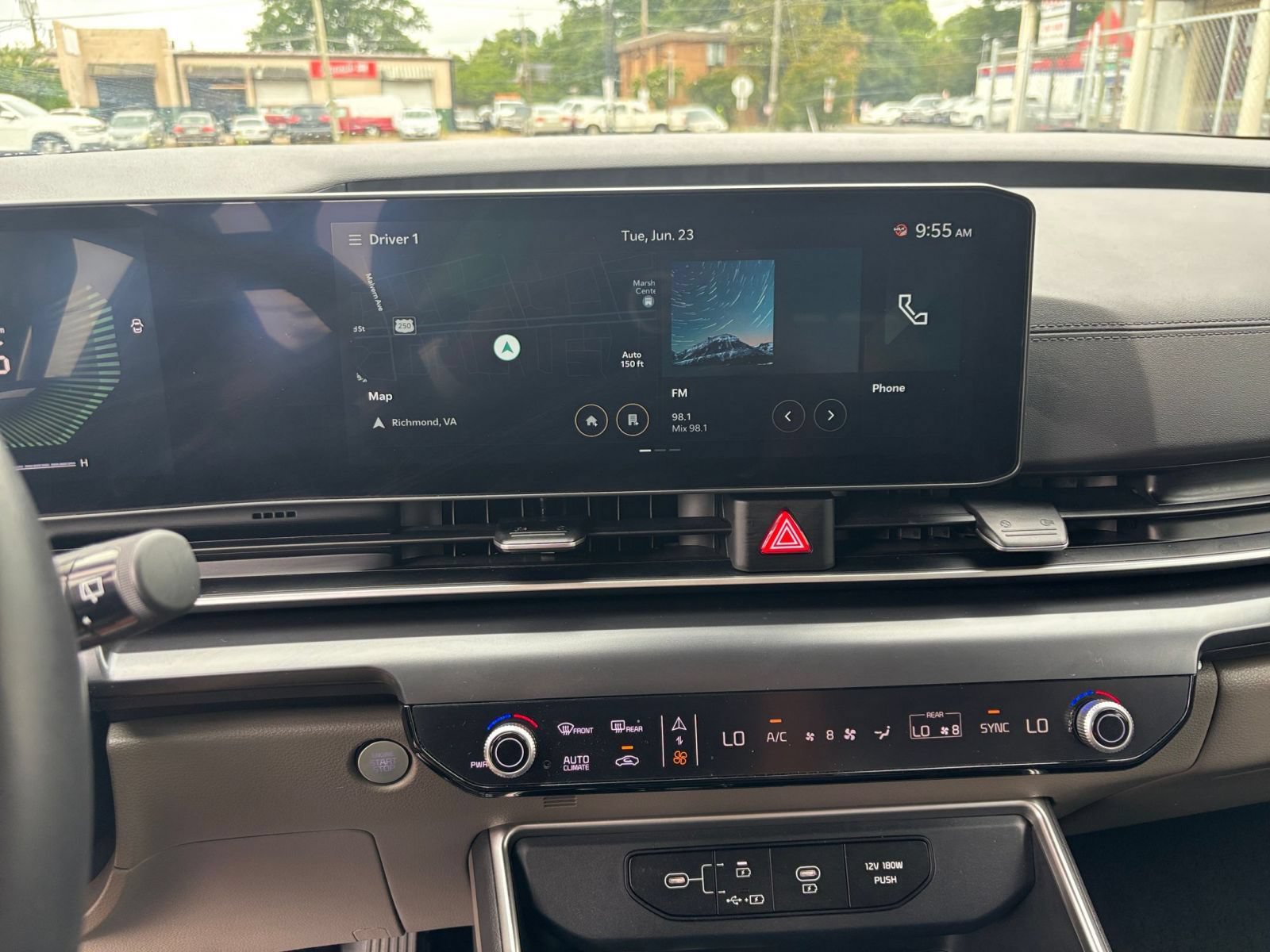 Used 2026 Kia Carnival FWD image 20