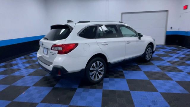 Used 2019 Subaru Outback 3.6R Touring AWD/4WD image 8