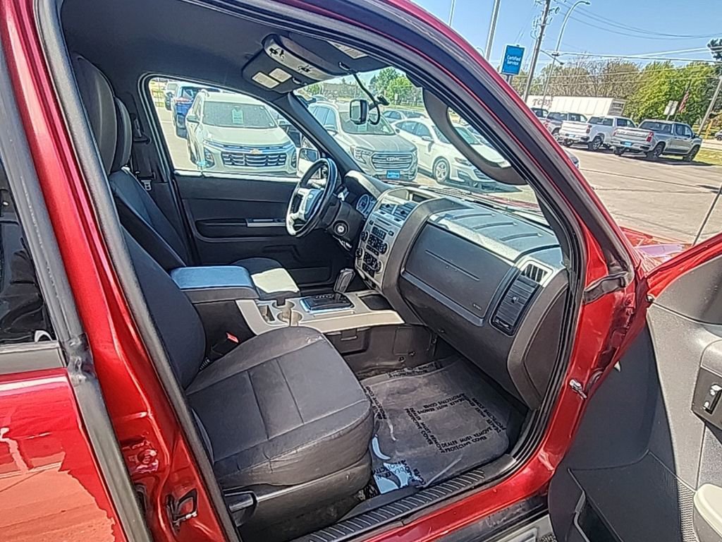 Used 2011 Ford Escape XLT AWD/4WD image 14