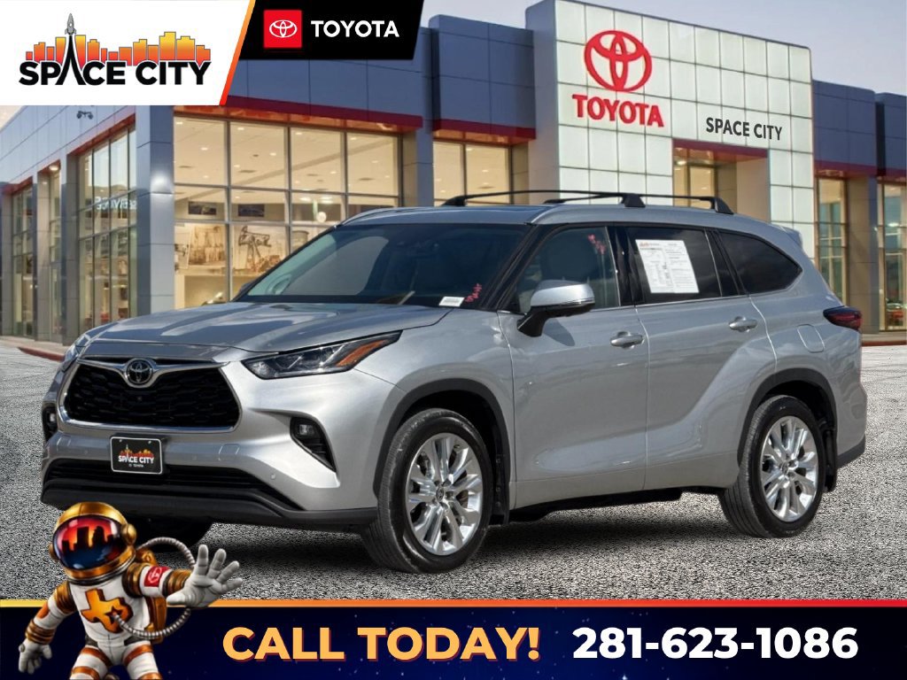 Used 2024 Toyota Highlander Limited AWD/4WD image 1