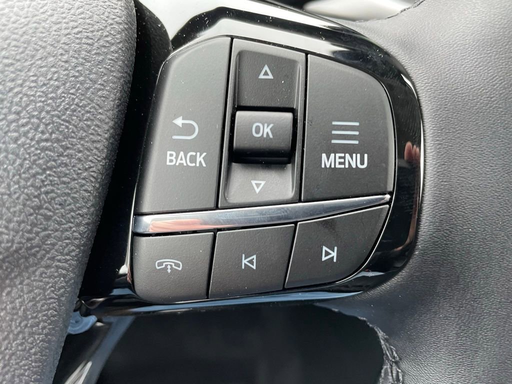 New 2026 Ford Escape SE FWD image 17