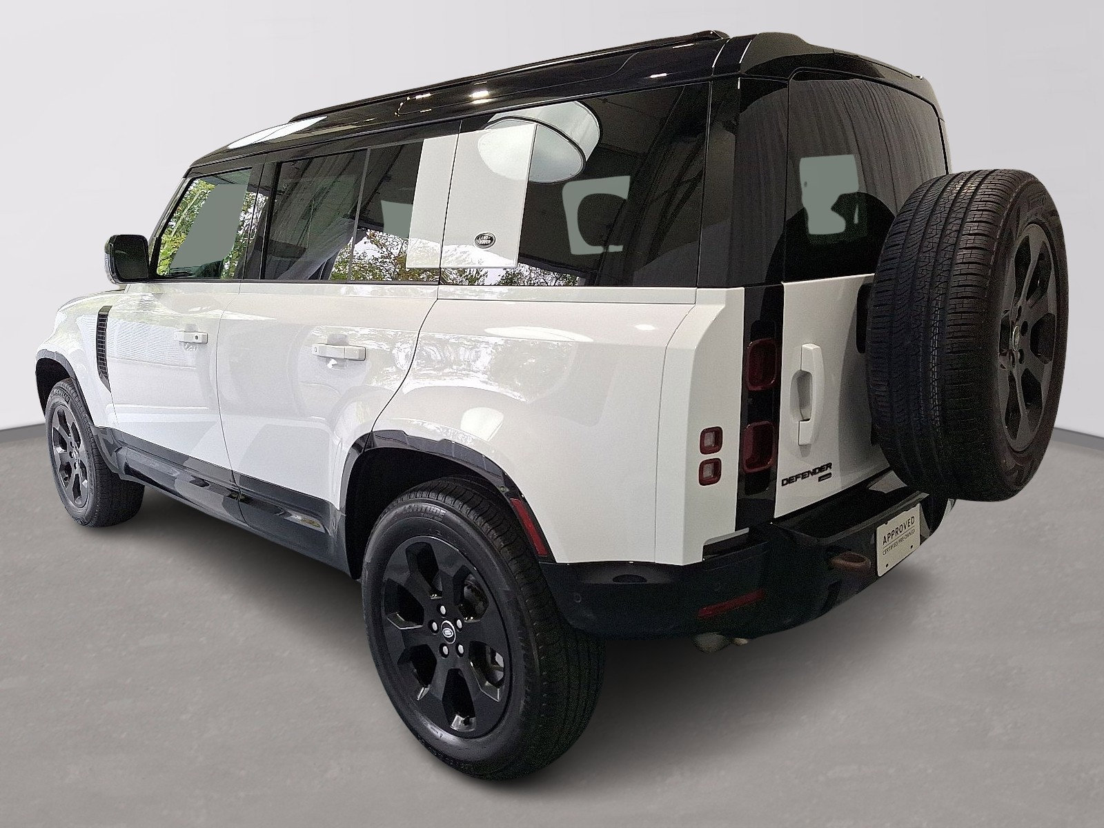 Certified 2023 Land Rover Defender 110 X-Dynamic SE image 2