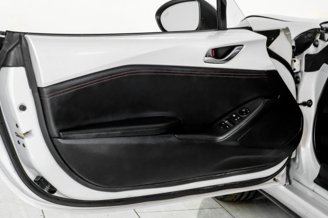 Used 2016 MAZDA MX-5 Miata Grand Touring RWD image 37