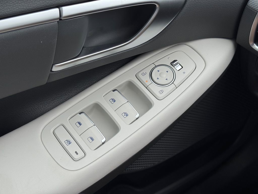 New 2026 Hyundai Sonata SEL FWD image 21