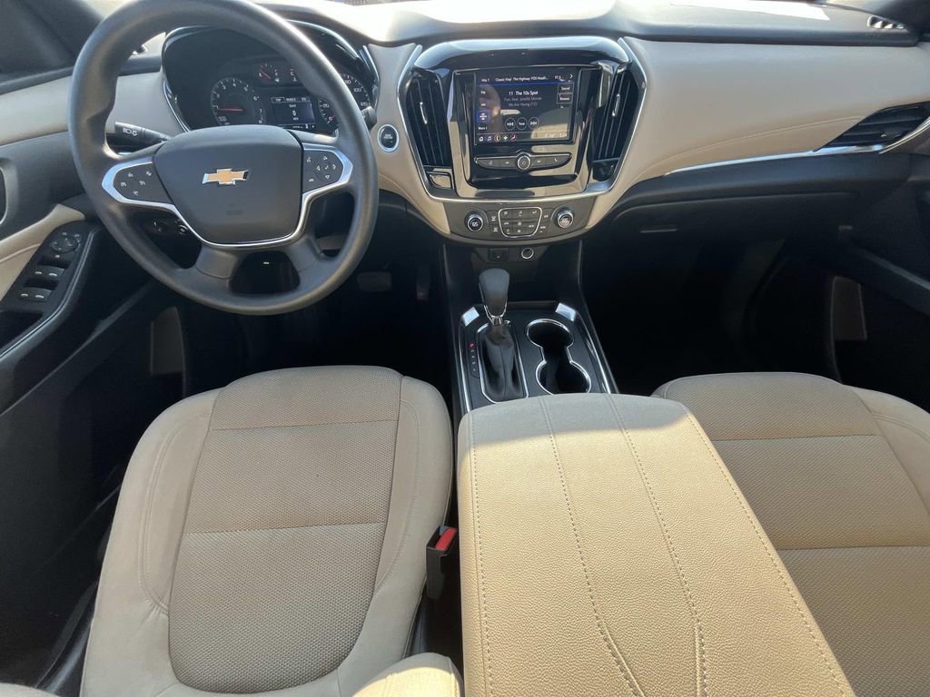 Certified 2023 Chevrolet Traverse LS image 14