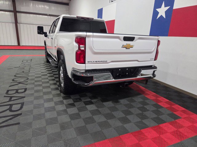 Used 2022 Chevrolet Silverado 2500 LTZ w/ LTZ Premium Package AWD/4WD image 12