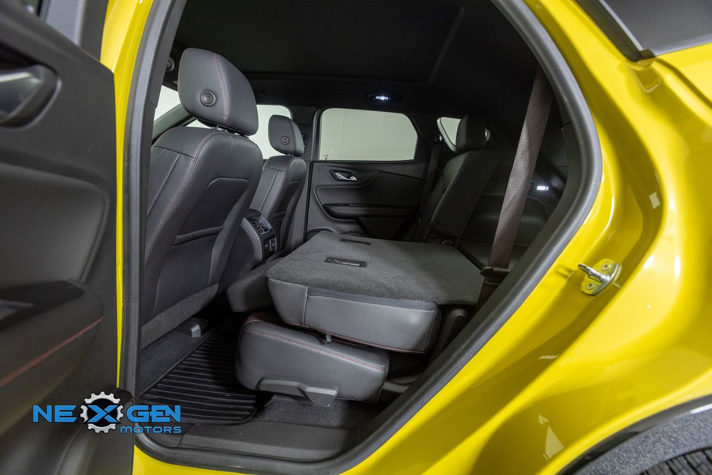 Used 2022 Chevrolet Blazer RS AWD/4WD image 30
