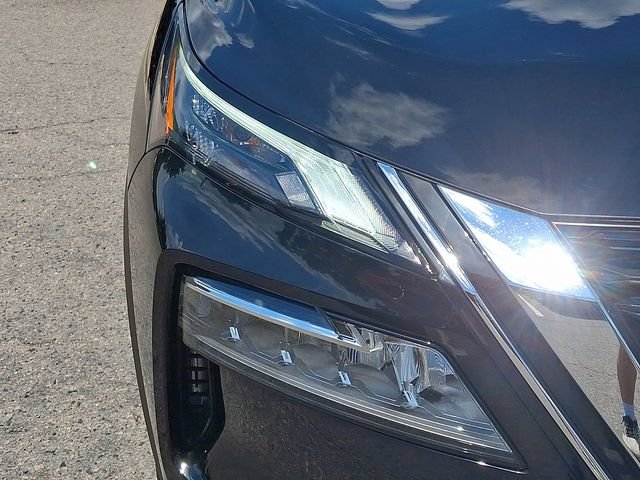 Used 2023 Nissan Rogue SV FWD image 10