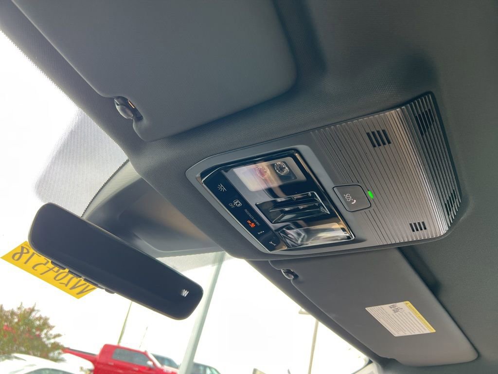 New 2026 Volkswagen Atlas Cross Sport SE image 22