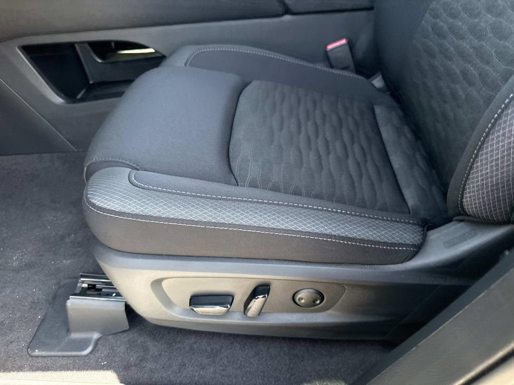 New 2026 Nissan Pathfinder SV FWD image 19