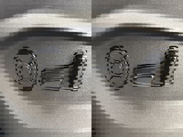 New 2026 Volkswagen Tiguan SE R-Line image 16