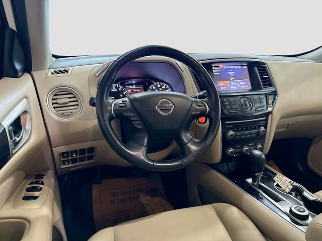 Used 2018 Nissan Pathfinder SV w/ SV Tech Package image 23