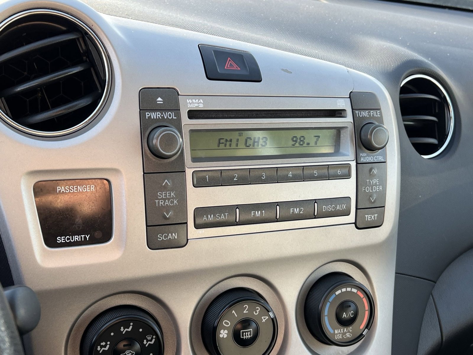 Used 2009 Toyota Matrix S image 18