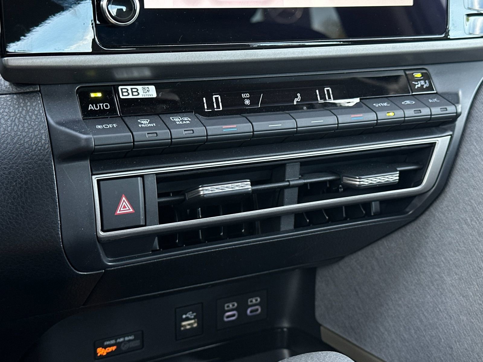 Used 2026 Toyota Camry LE image 21