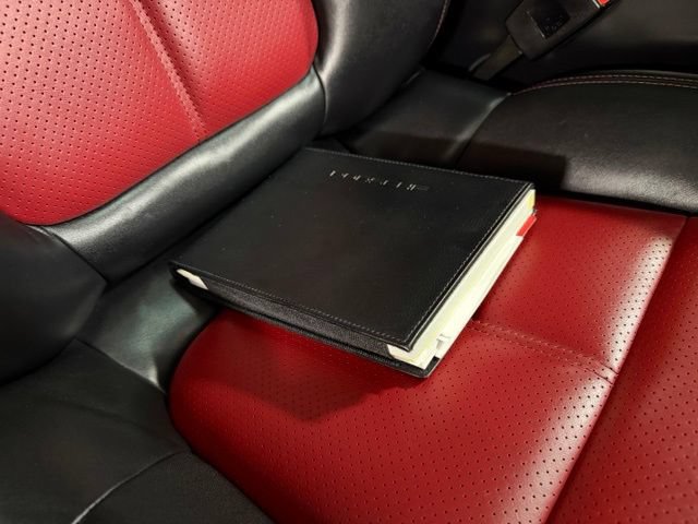 Used 2023 Porsche Macan AWD/4WD image 25