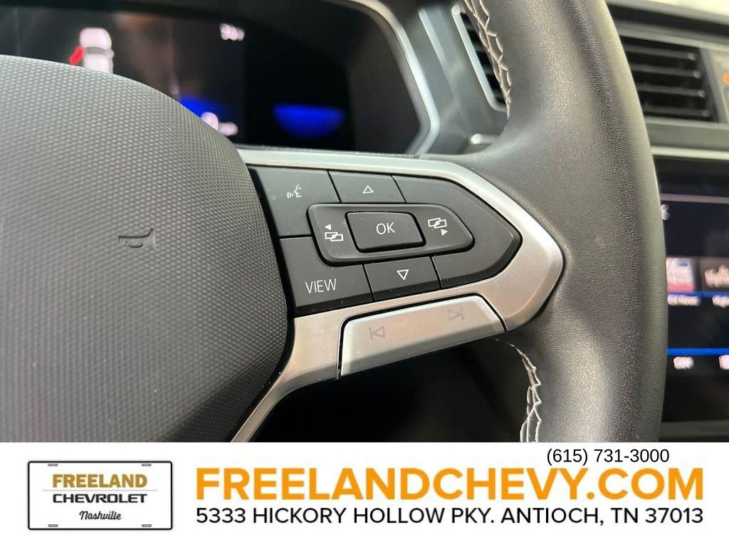 Used 2022 Volkswagen Tiguan SE image 17