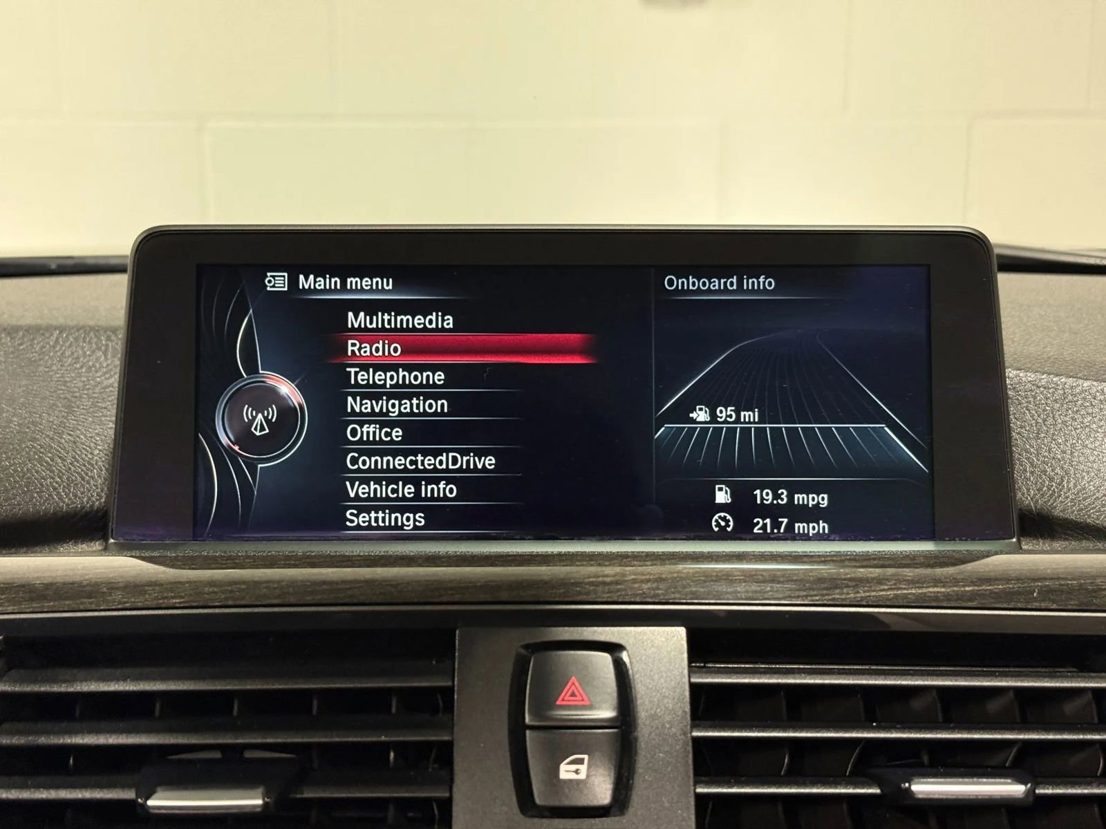 Used 2015 BMW 428i xDrive Convertible AWD/4WD image 40