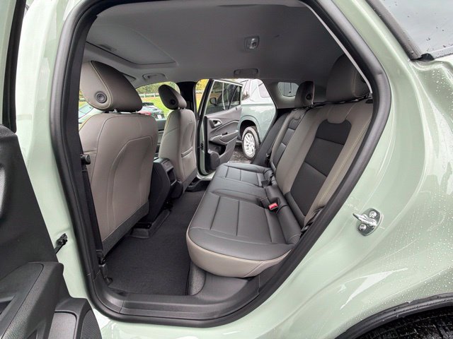 New 2026 Chevrolet Trax ACTIV w/ Sunroof Package FWD image 21