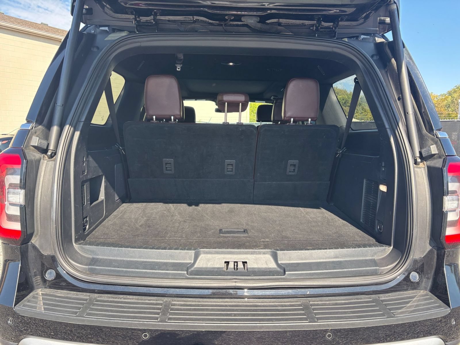Used 2024 Ford Expedition Max Limited RWD image 34