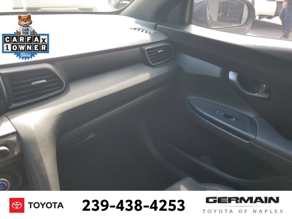 Used 2019 Hyundai Veloster Turbo FWD image 35