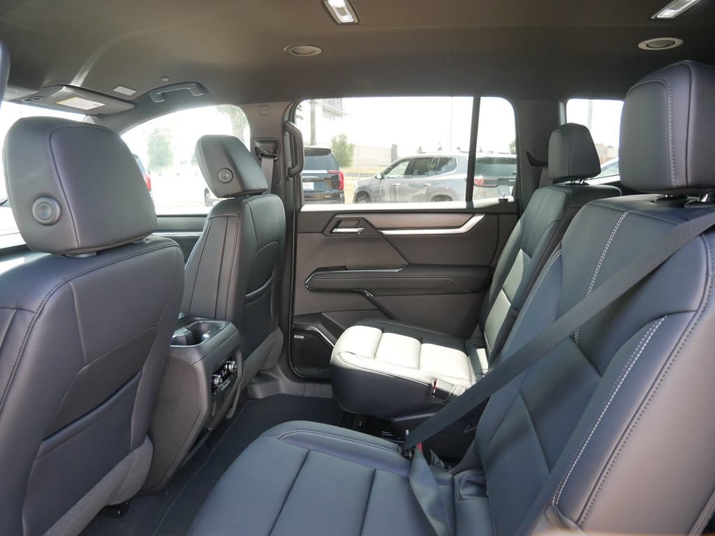 New 2027 GMC Acadia Elevation w/ Elevation Premium Package AWD/4WD image 7