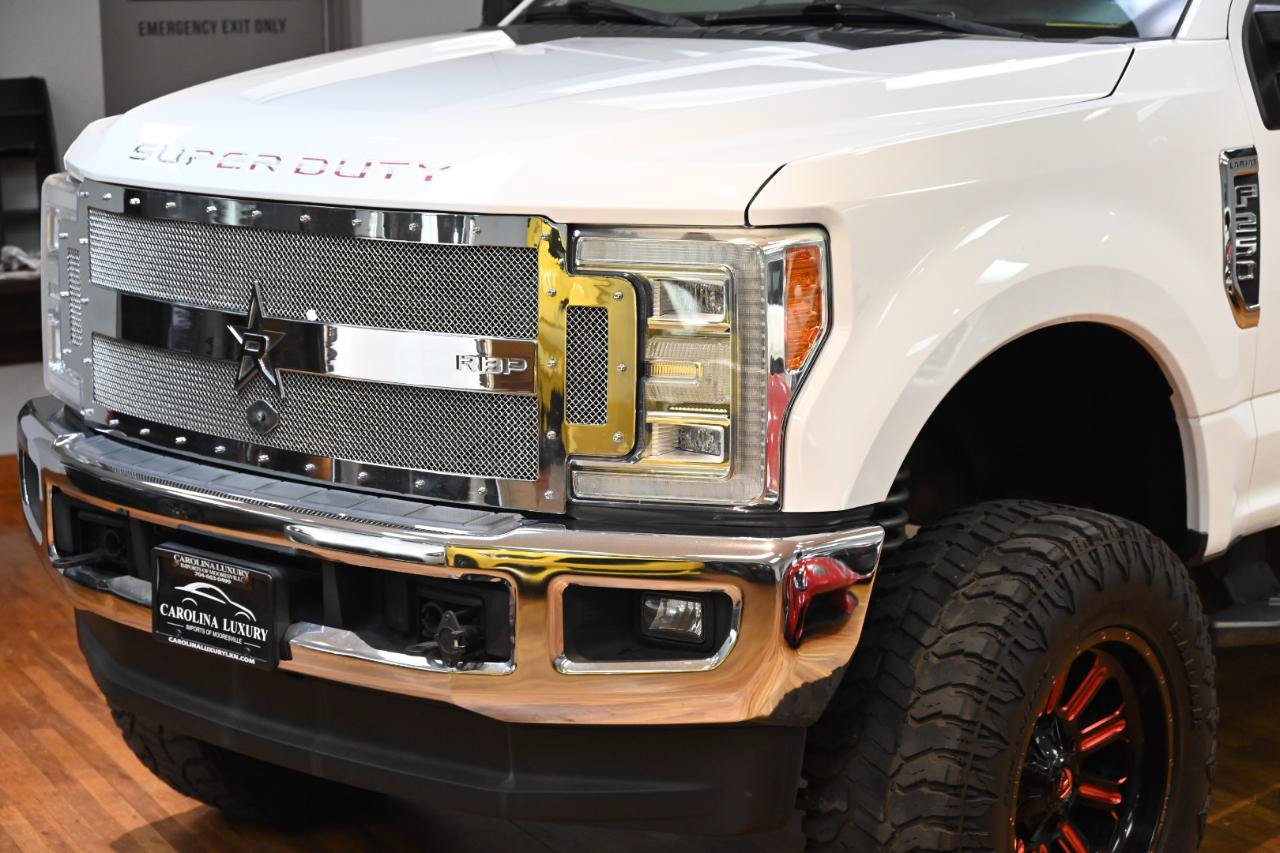 Used 2017 Ford F250 Lariat w/ Lariat Ultimate Package AWD/4WD image 7