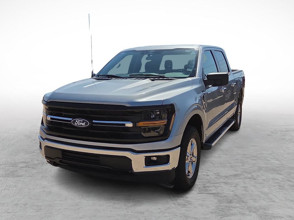 Used 2025 Ford F150 XLT w/ Equipment Group 301A Standard AWD/4WD image 4