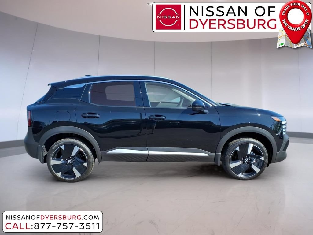 New 2026 Nissan Kicks SR w/ SR Premium Package FWD image 2
