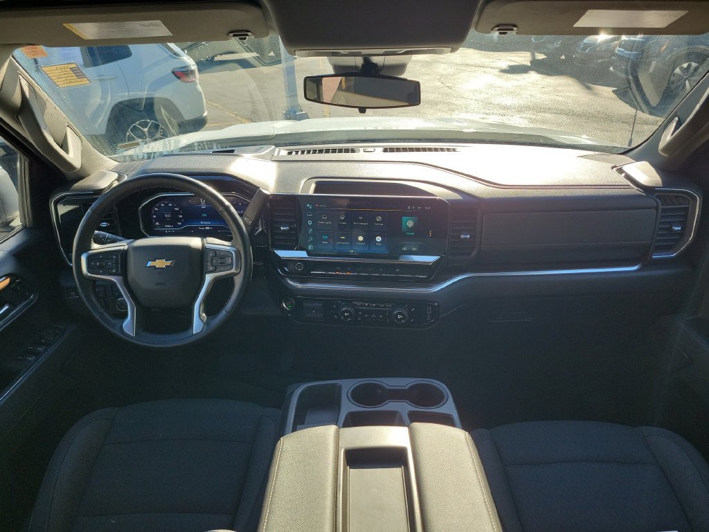 Used 2025 Chevrolet Silverado 1500 LT AWD/4WD image 14