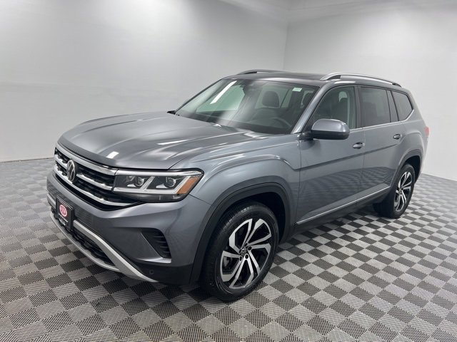 Used 2022 Volkswagen Atlas SEL image 2