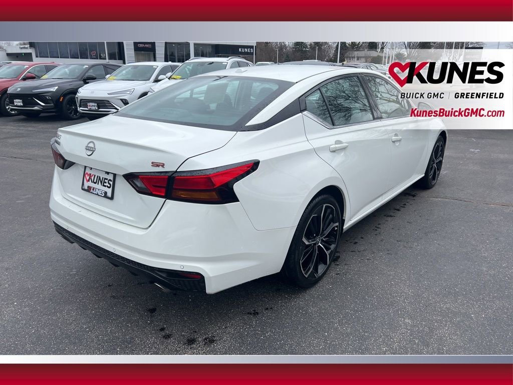 Used 2024 Nissan Altima 2.5 SR FWD image 5