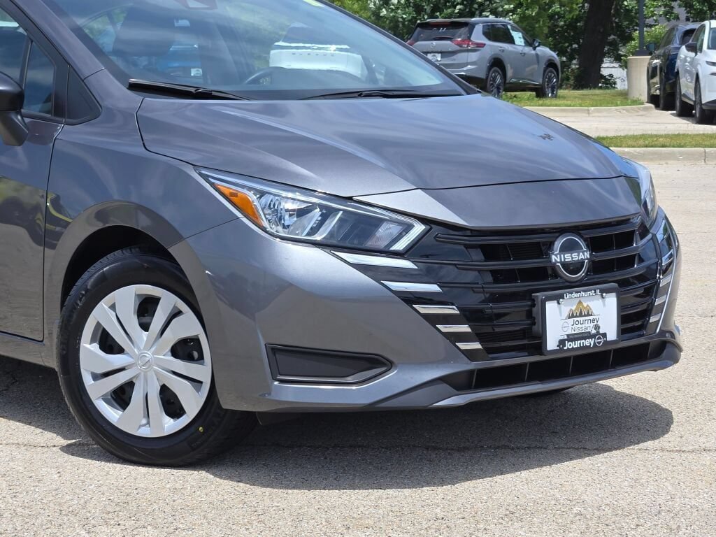 Used 2024 Nissan Versa S w/ Trunk Package FWD image 2
