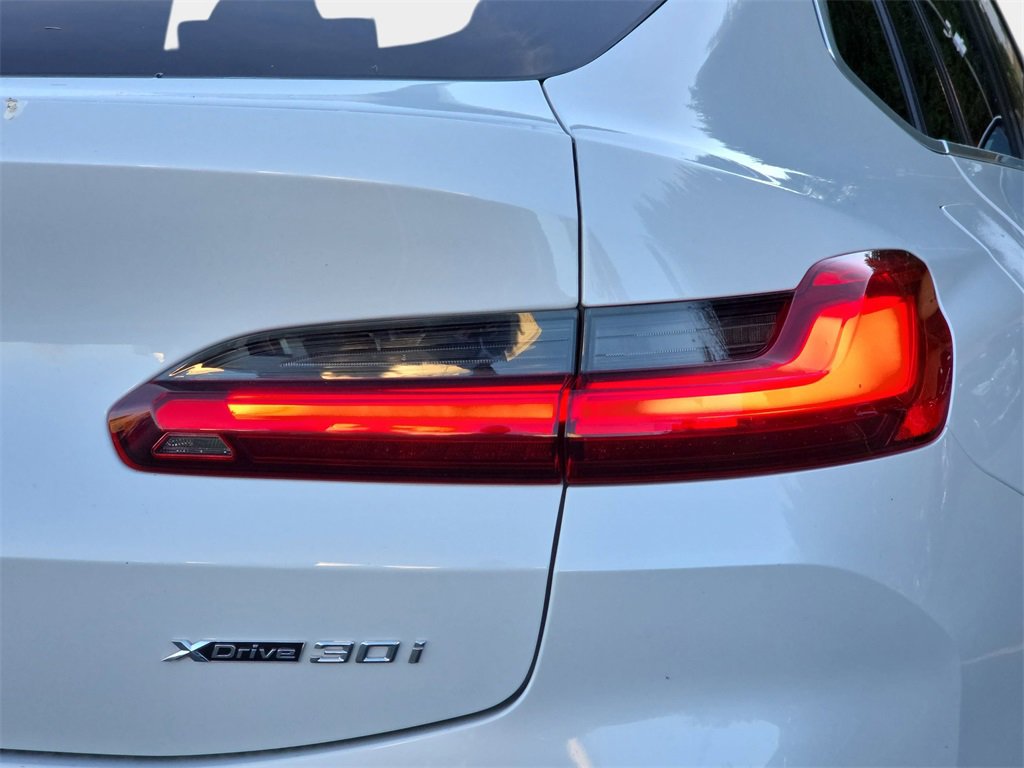 Used 2024 BMW X4 xDrive30i w/ Parking Assistance Package image 39
