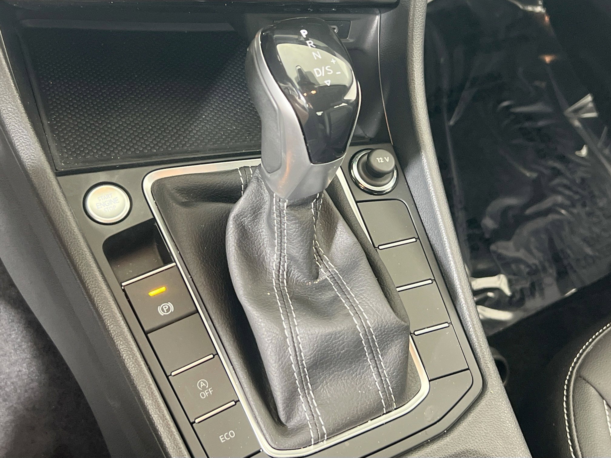 Used 2023 Volkswagen Jetta SE FWD image 16