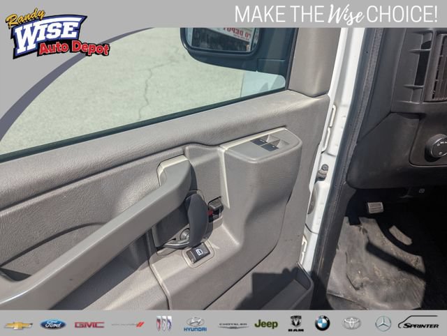 Used 2019 Chevrolet Express 2500 w/ Communications Package RWD image 10